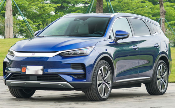 BYD TANG รถยนต์ SUV แบบ EV รถยนต์ 4 ล้อ ความยาว 635 กิโลเมตร